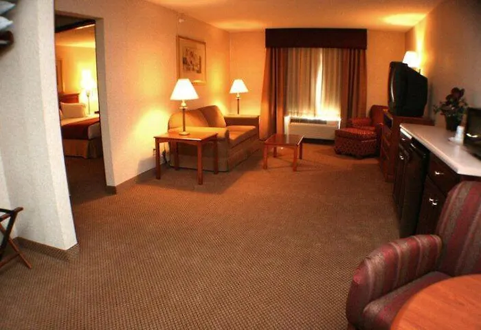 Seasons Inn & Suites Highland