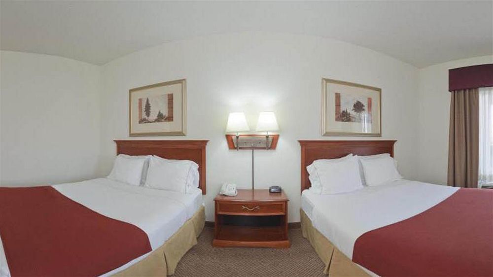 Hotel Seasons &