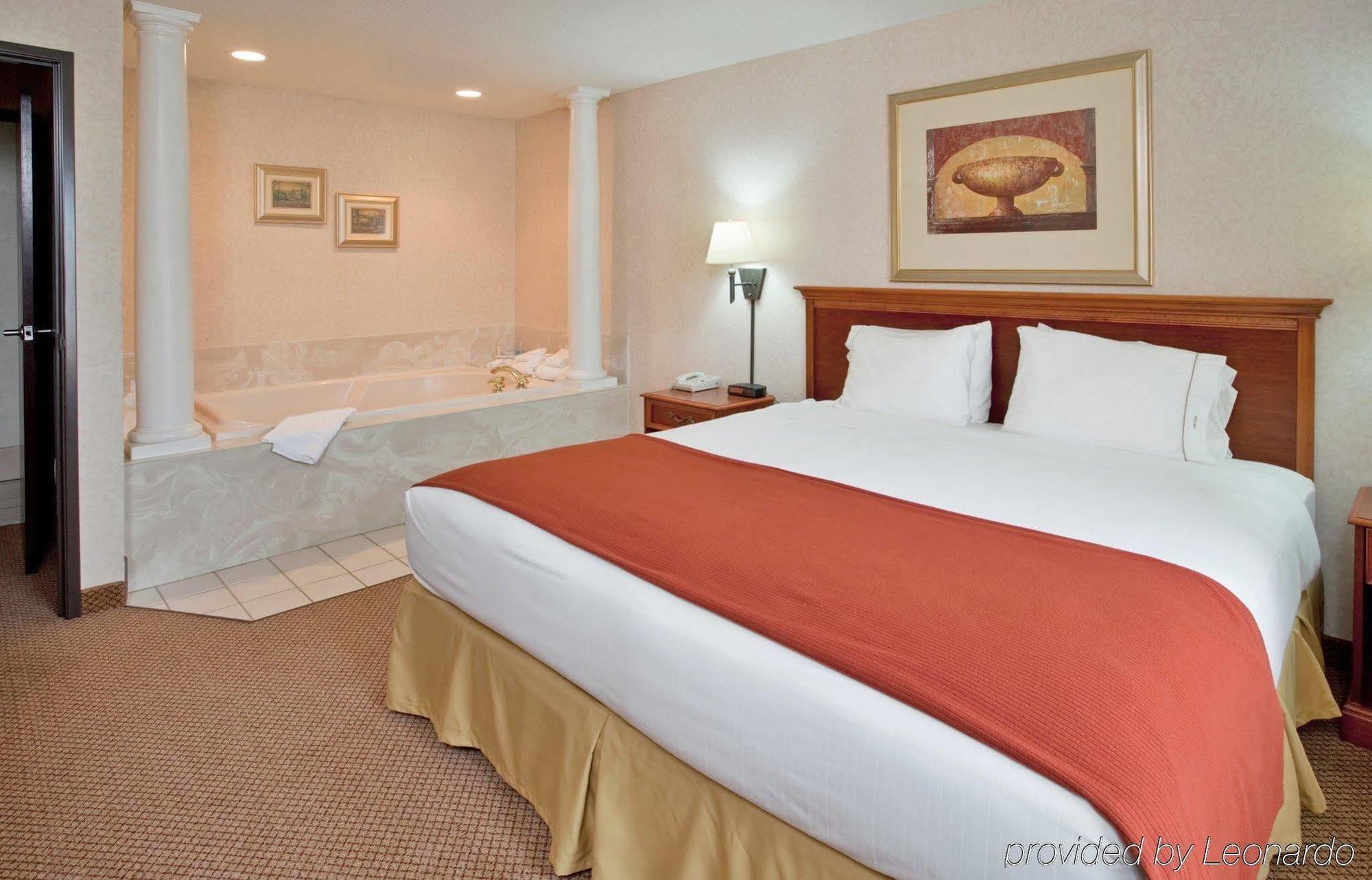 Hotel Seasons &